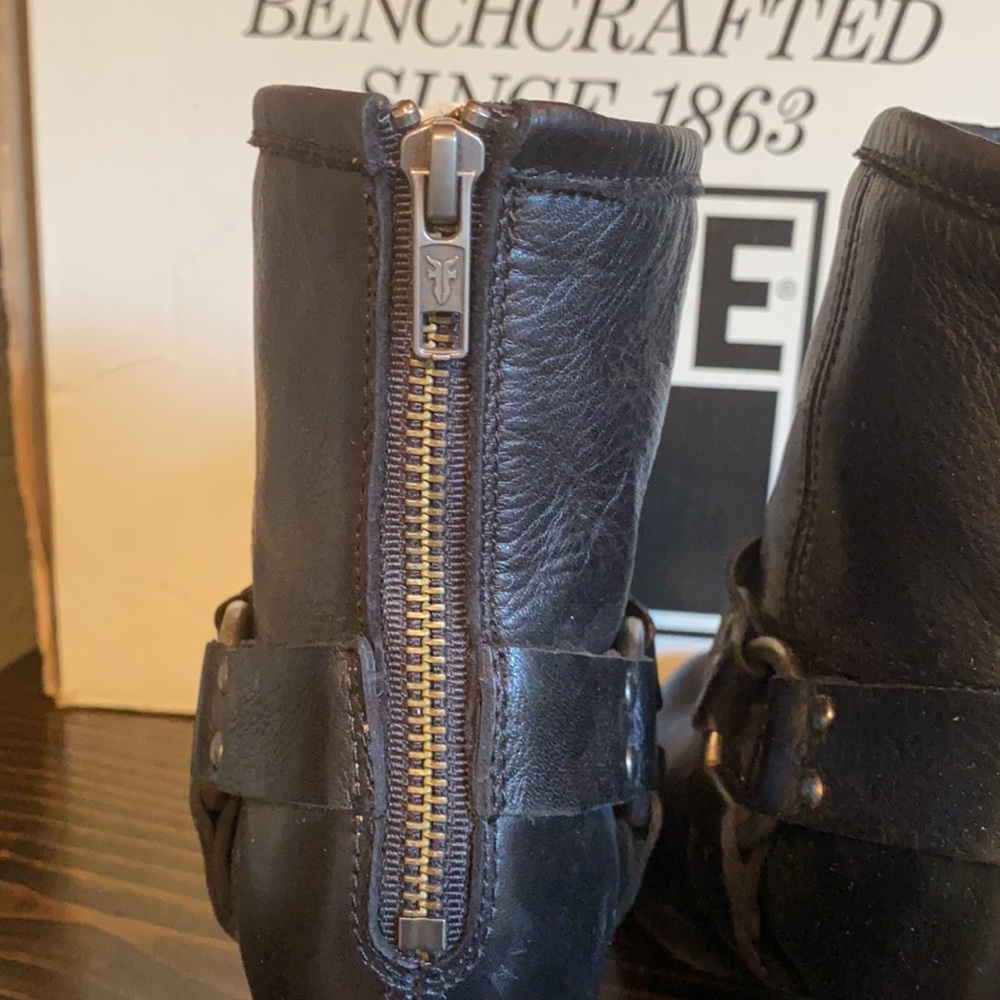 Frye Tabitha Harness Short in Black - Picture 12 of 17